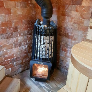 Дровяная банная печь Grill'D Cometa Vega 180 Short Window Max